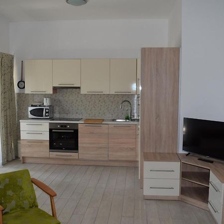 Villa Mio Mare Cres Eksteriør bilde