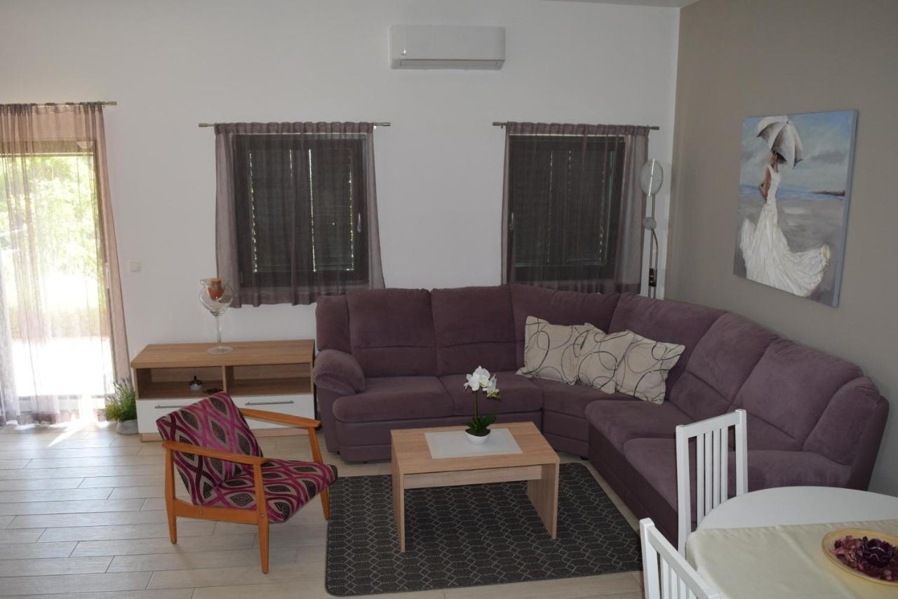 Villa Mio Mare Cres Eksteriør bilde